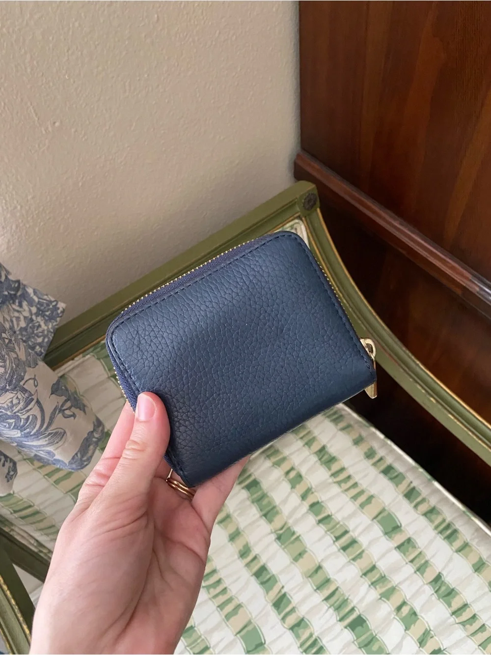 Micheal Kors navy leather wallet